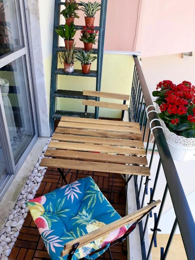 Comfortable Apartment With Balcony And Sea View In Lisbon 50 M² Lisboa Exterior foto